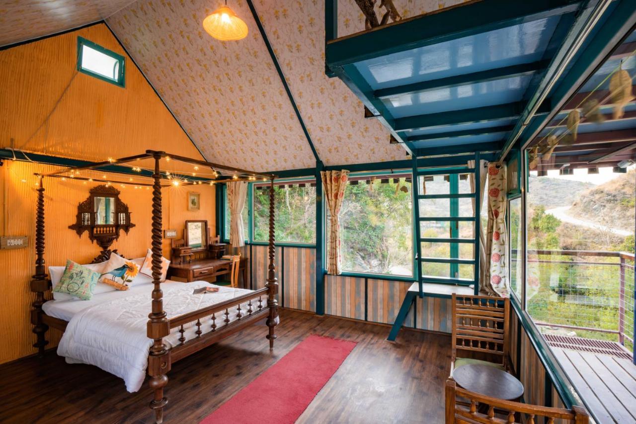 Zostel Plus Mussoorie- Kempty Exterior photo