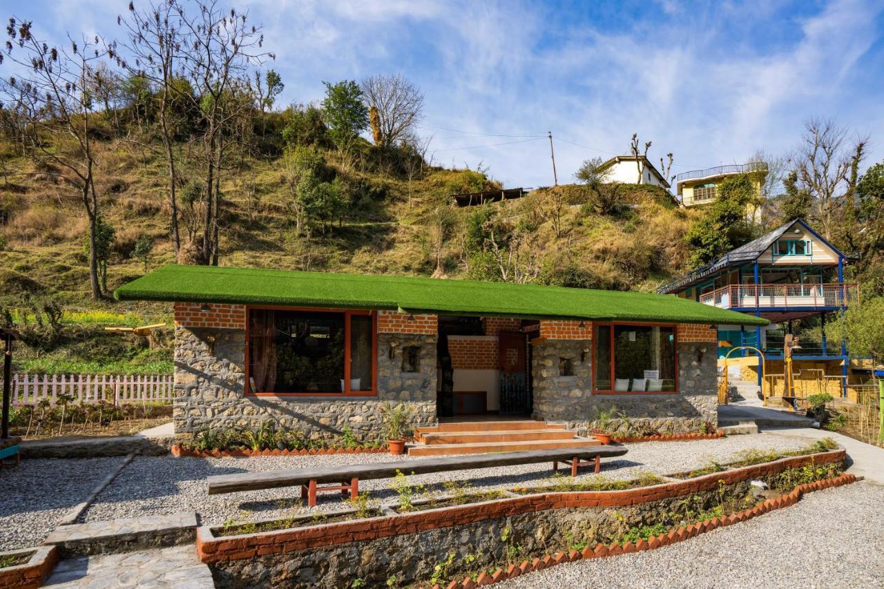 Zostel Plus Mussoorie- Kempty Exterior photo