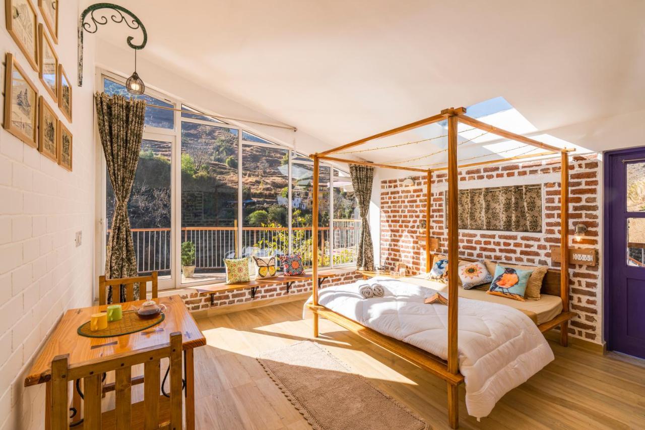 Zostel Plus Mussoorie- Kempty Exterior photo