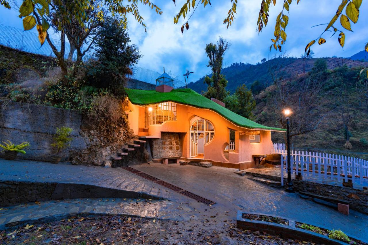 Zostel Plus Mussoorie- Kempty Exterior photo