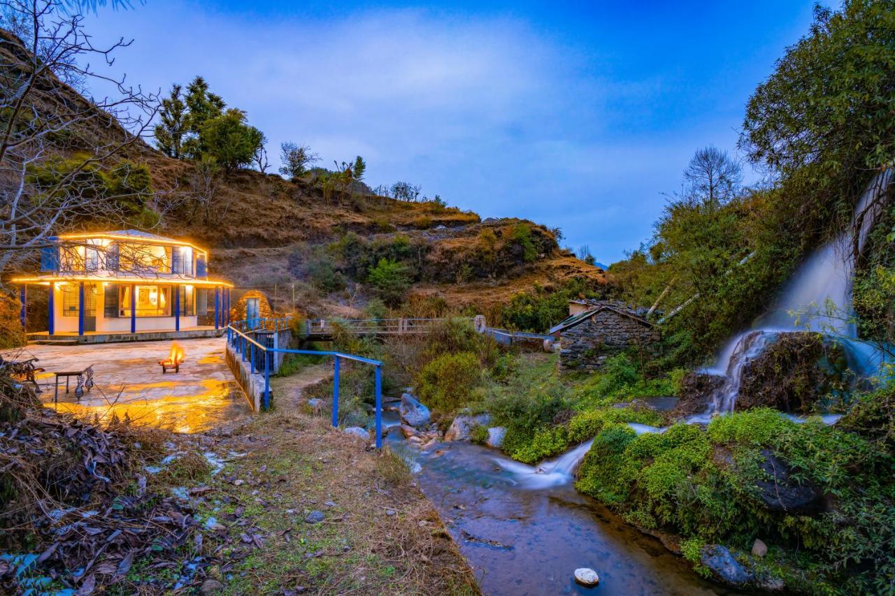 Zostel Plus Mussoorie- Kempty Exterior photo