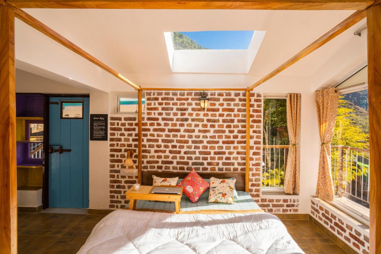 Zostel Plus Mussoorie- Kempty Exterior photo